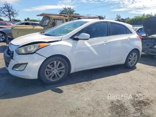 HYUNDAI ELANTRA GT BASE