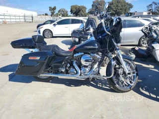HARLEY-DAVIDSON FLHXS STREET GLIDE SPECIAL