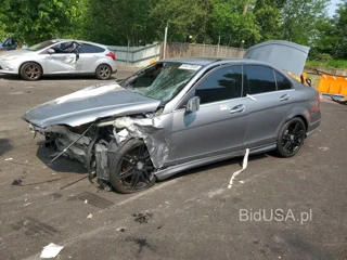 MERCEDES-BENZ C 250
