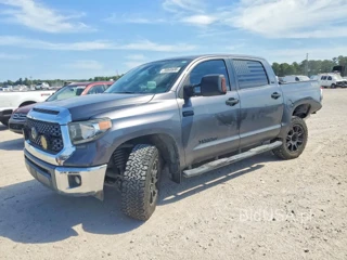 TOYOTA TUNDRA SR5