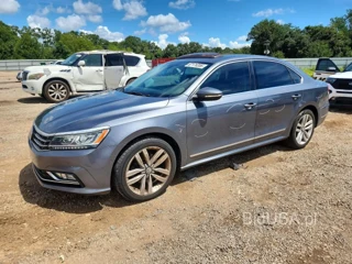 VOLKSWAGEN PASSAT SEL PREMIUM