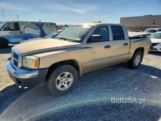 DODGE DAKOTA QUAD SLT