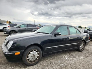 MERCEDES-BENZ E 320