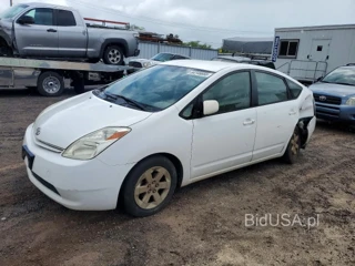TOYOTA PRIUS BASE