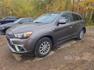 MITSUBISHI RVR SE