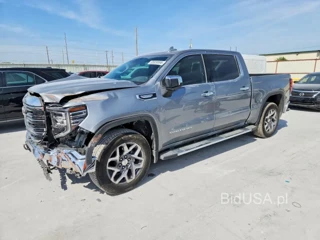 GMC SIERRA C1500 SLT