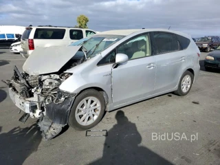 TOYOTA PRIUS V THREE