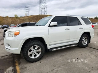 TOYOTA 4RUNNER SR5