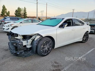 LEXUS ES 300H BASE