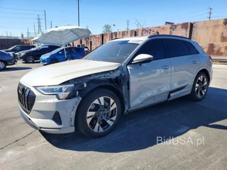 AUDI E-TRON PREMIUM