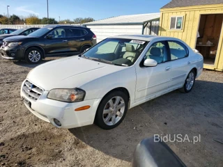 NISSAN MAXIMA