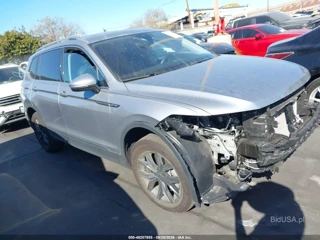 VOLKSWAGEN VOLKSWAGEN TIGUAN 2.0T SE/2.0T WOLFSBURG EDITION