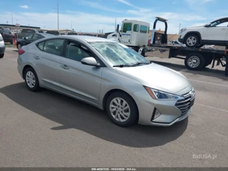 HYUNDAI HYUNDAI ELANTRA SE