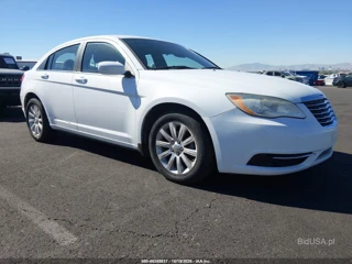 CHRYSLER CHRYSLER 200 TOURING