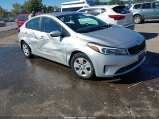 KIA KIA FORTE LX