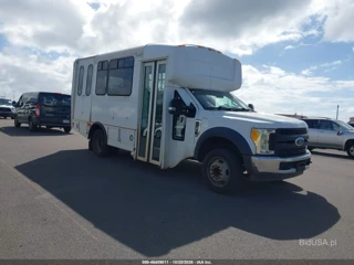 FORD FORD F-450 CHASSIS XL