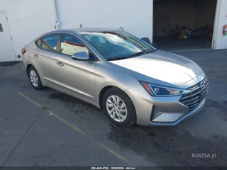 HYUNDAI HYUNDAI ELANTRA SE