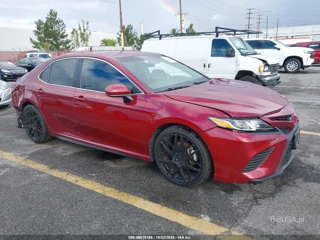 TOYOTA TOYOTA CAMRY SE