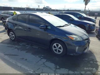 TOYOTA TOYOTA PRIUS THREE