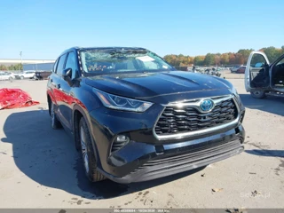 TOYOTA TOYOTA HIGHLANDER HYBRID PLATINUM