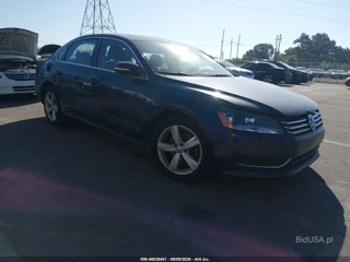 VOLKSWAGEN VOLKSWAGEN PASSAT 2.5L SE