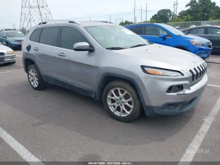 JEEP JEEP CHEROKEE LATITUDE FWD