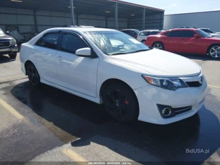 TOYOTA TOYOTA CAMRY SE