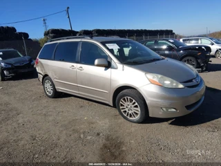 TOYOTA TOYOTA SIENNA XLE