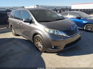 TOYOTA TOYOTA SIENNA XLE 8 PASSENGER