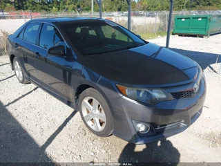 TOYOTA TOYOTA CAMRY SE