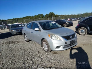NISSAN NISSAN VERSA 1.6 SV