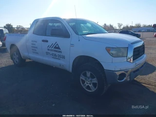 TOYOTA TOYOTA TUNDRA SR5 4.7L V8