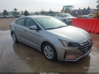 HYUNDAI HYUNDAI ELANTRA SE