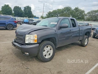 CHEVROLET SILVERADO K1500 LT
