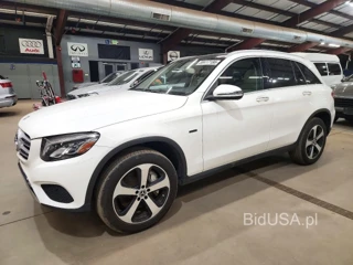 MERCEDES-BENZ GLC 350E