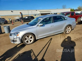 VOLKSWAGEN PASSAT SE