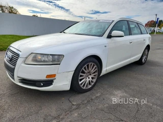 AUDI A6 AVANT QUATTRO