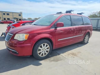 CHRYSLER TOWN & COUNTRY TOURING