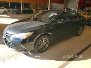 TOYOTA CAMRY SE