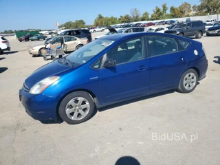 TOYOTA PRIUS BASE