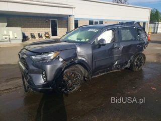 TOYOTA RAV4 SE