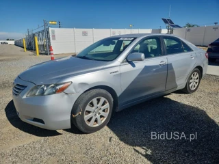 TOYOTA CAMRY HYBRID