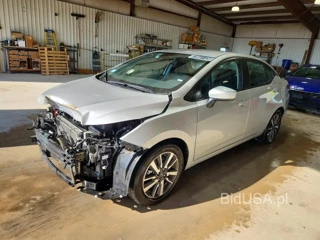 NISSAN VERSA SV