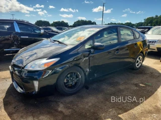 TOYOTA PRIUS THREE