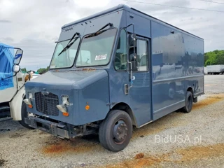 FREIGHTLINER MT45 CHASSIS