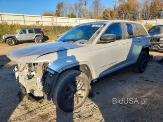 JEEP GRAND CHEROKEE BASE