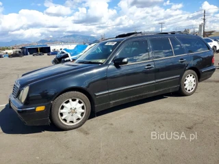 MERCEDES-BENZ E 320