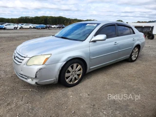 TOYOTA AVALON XLS