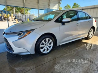 TOYOTA COROLLA LE