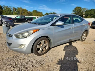 HYUNDAI ELANTRA GLS